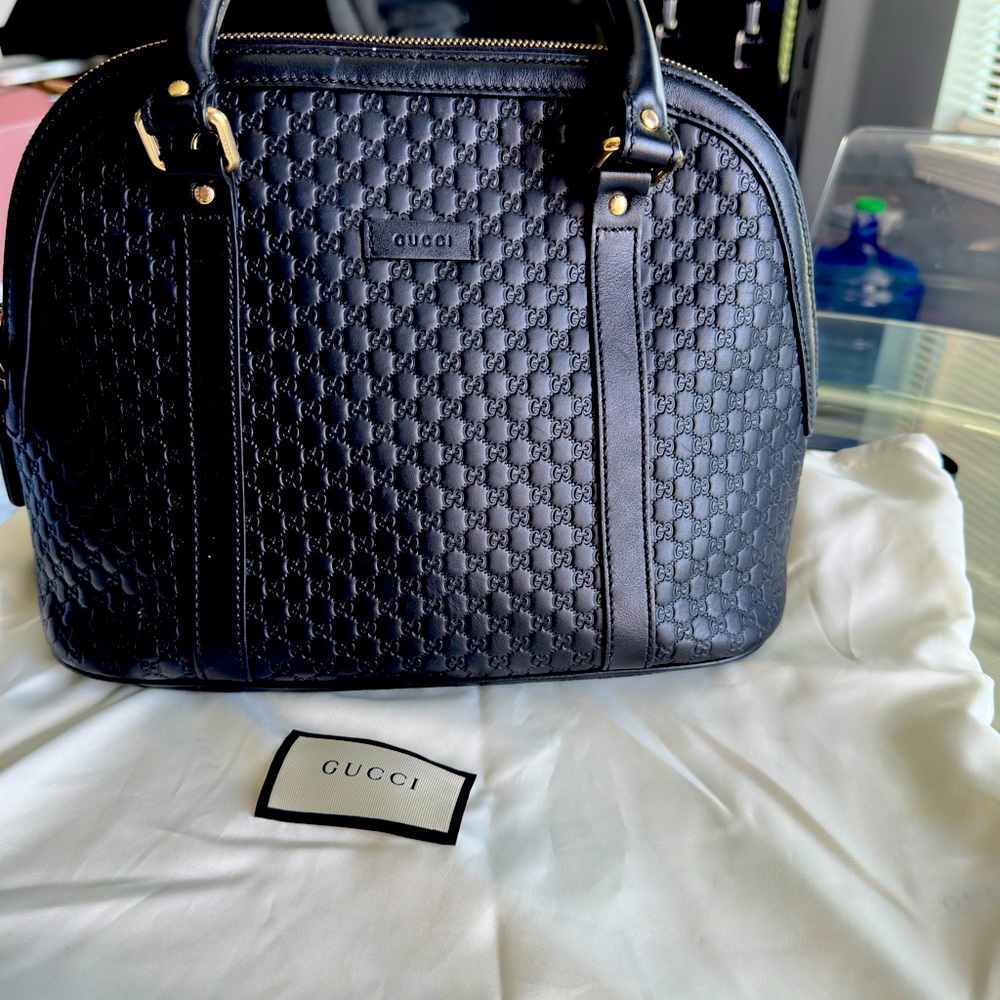 All leather GUCCI handbag